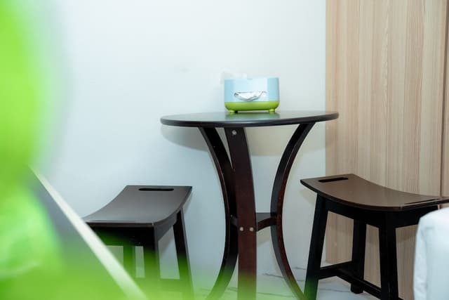 Superior Modern Room