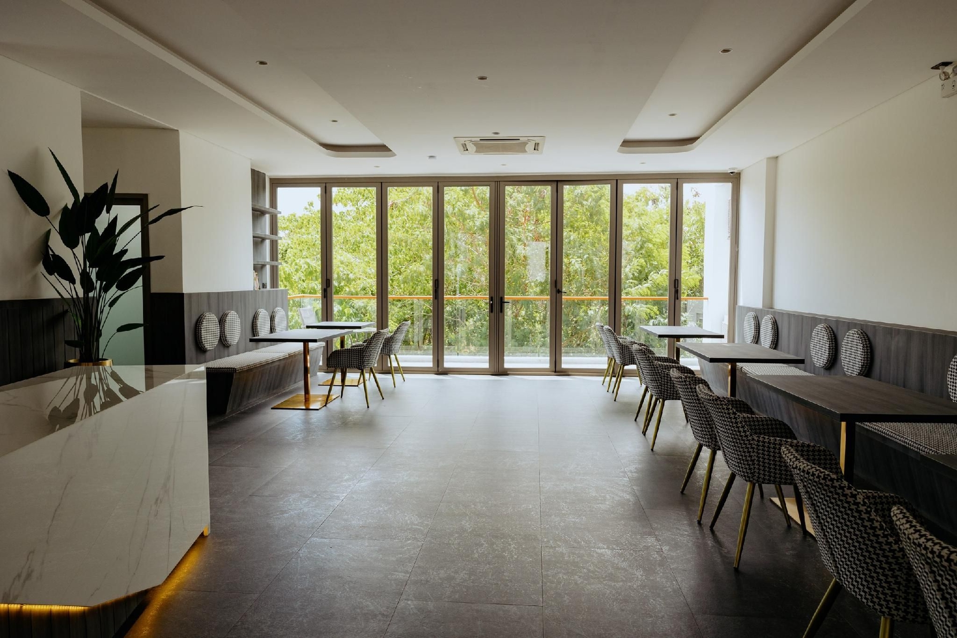 อีลิท อะทอล เซอร์วิส อพาร์ตเมนต์ ภูเก็ต (Elite Atoll Serviced Apartments Phuket)1