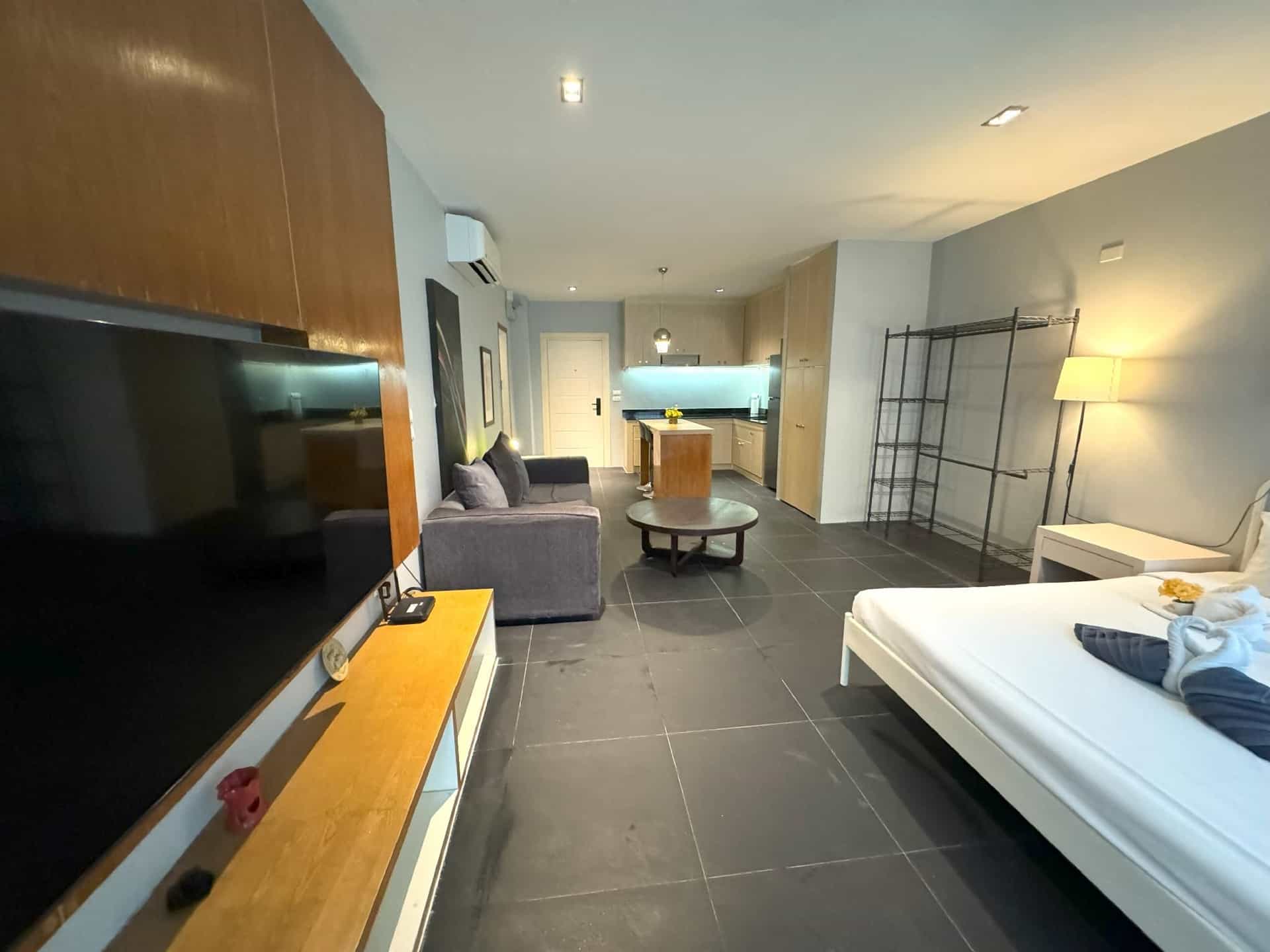 Bright apartment with forest views at Zen Space Bright apartment with forest views at Zen Space