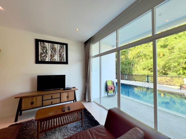 Luxury Apartment, 2 Bedrooms, Pool View, Mountainside
