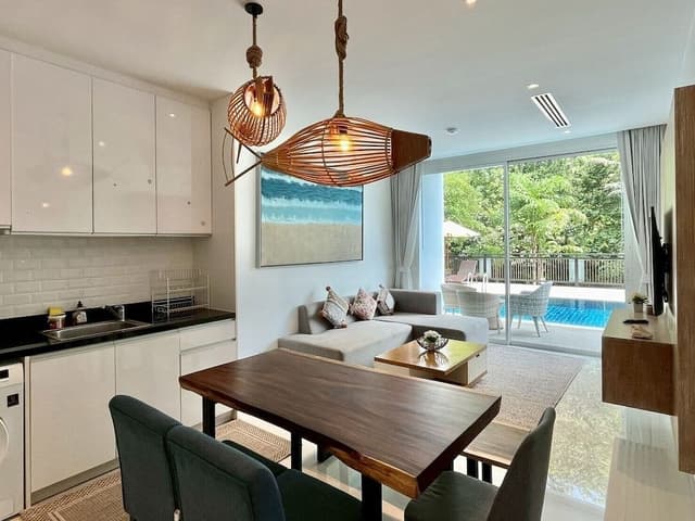 Luxury Apartment, 2 Bedrooms, Pool View, Mountainside