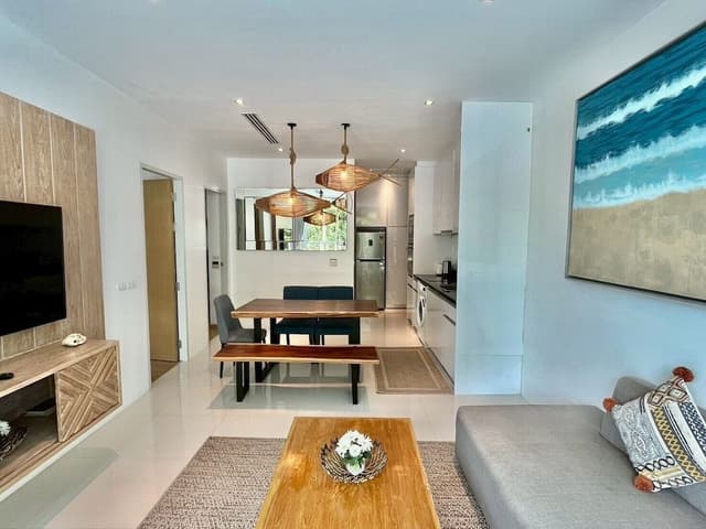 Luxury Apartment, 2 Bedrooms, Pool View, Mountainside