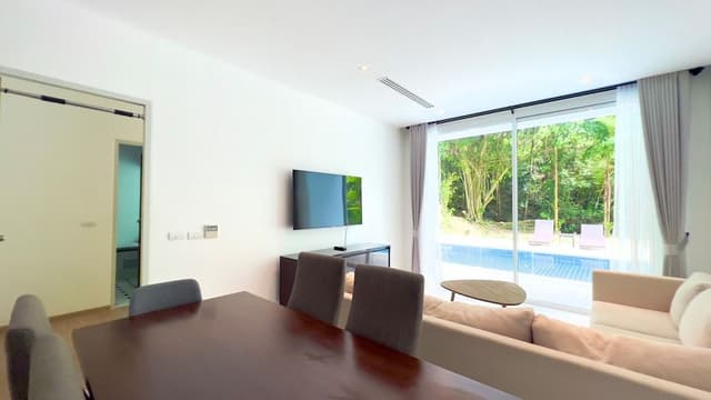 Luxury Apartment, 2 Bedrooms, Pool View, Mountainside