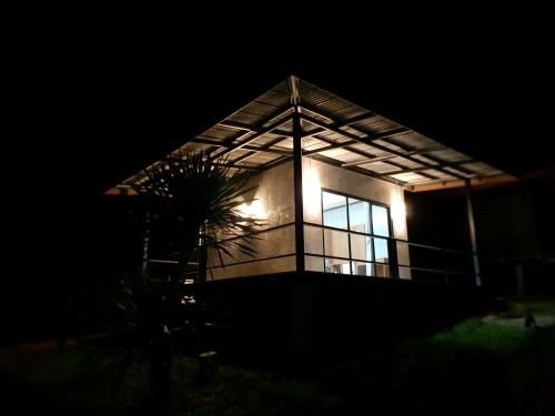 แอนนี่ มีนส์ เพลซ (Annie Meen's Place)0