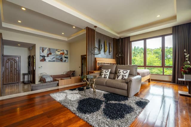 Family Seaview Suite with Balcony