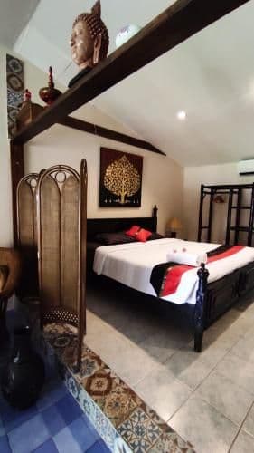 Baan Si Khao yanui Baan Si Khao yanui