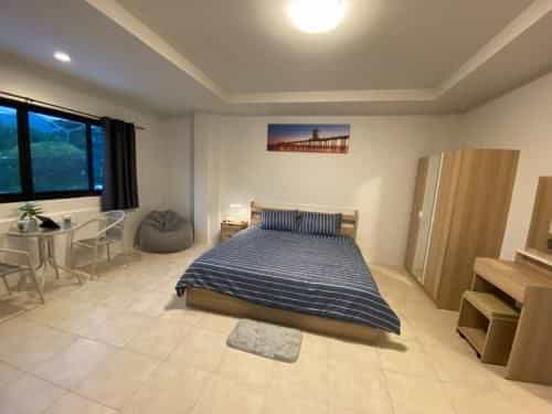 84 Bar & Guest House Room:3 84 Bar & Guest House Room:3