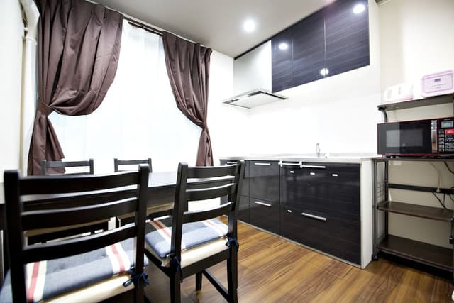 Private Vacation Home with 11 Rooms