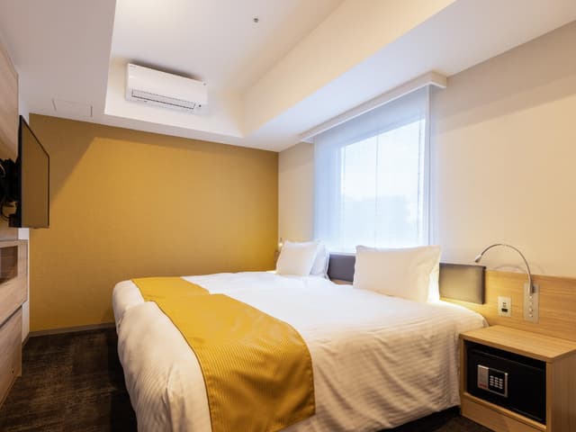 Twin Room B - Non-Smoking