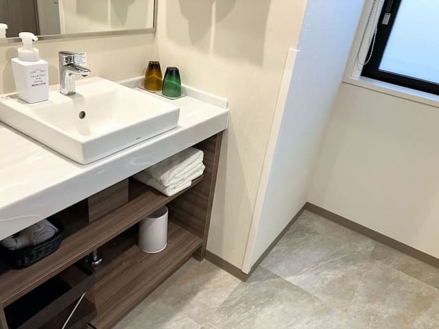 Twin Room, Shower Only (No Bathtub), Non Smoking