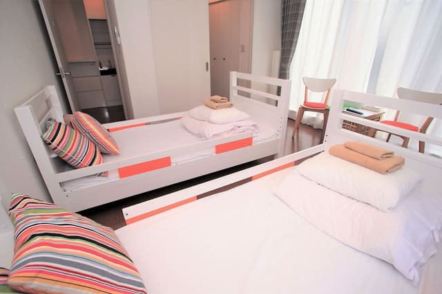 Standard Twin Room (102)