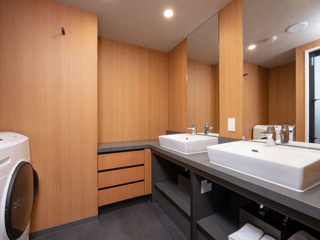 Premium Two-Bedroom Suite