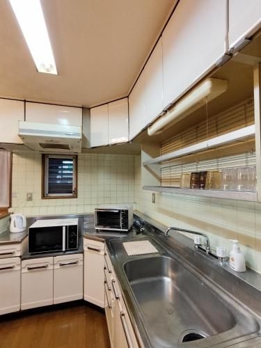 อพาร์ตเมนต์ 4 ห้องนอน 1 ห้องน้ำส่วนตัว ขนาด 150 ตร.ม. – อูเอโนะ (Ueno Belle Houese)1