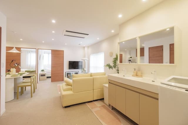 Comfort Suite, City View