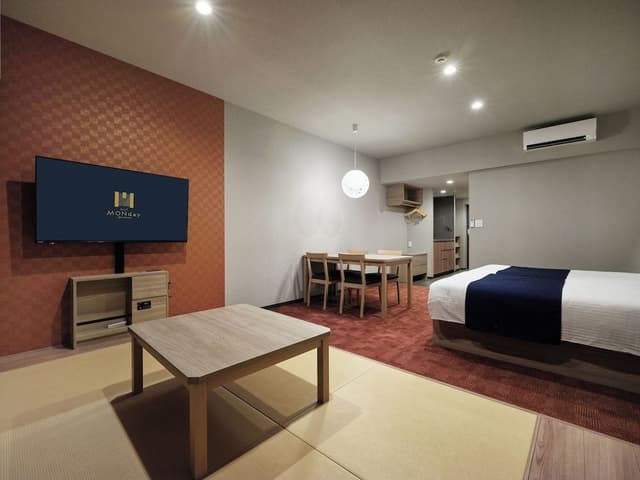 Deluxe Japanese Room