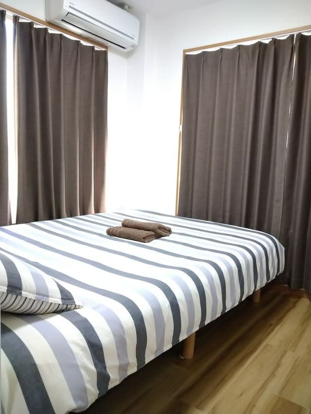 3F 3 Bedrooms 2 Bathrooms Apartment