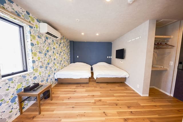 Twin Room, Non Smoking, Kitchenette (Balcony / 502)
