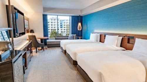 3 Single Beds Deluxe