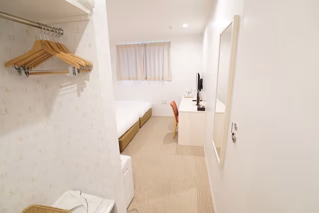 Deluxe Twin Room, Non Smoking (2-3 People Use)