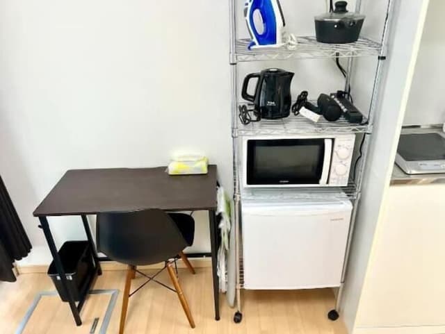 Basic Studio, Non Smoking, City View (102)
