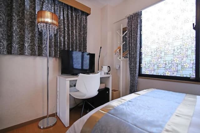 Room, 2 Bedrooms (GS302)