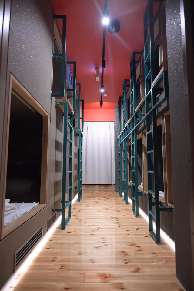 Standard Cabin - Male Only