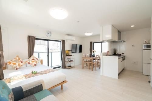 โรงแรมเรียลโอคุโบะอพาร์ทเมนท์ (Real Okubo Apartment Hotel)0