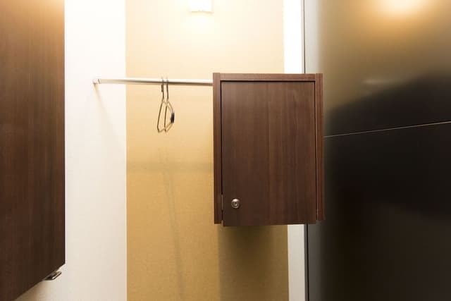 Basic Shared Dormitory, Men only, Non Smoking