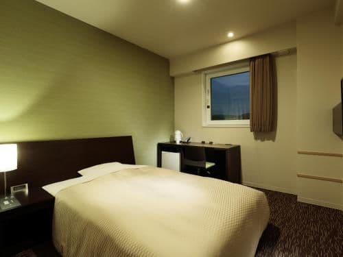 Moderate Double Room with Desk - Smoking