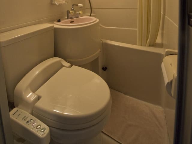 Twin Room - Non-Smoking