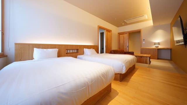 Deluxe Twin Room