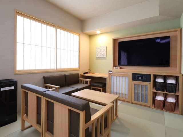 Family Room, Non Smoking