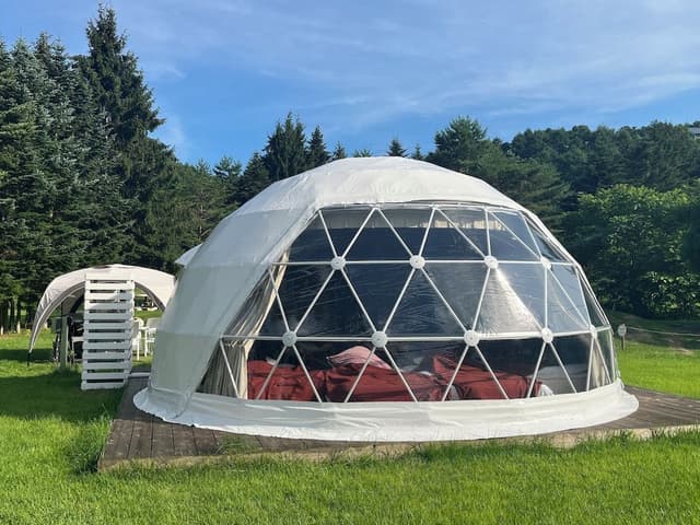 Single Dome, 4 Beds Check-in: 2:00 PM / Check-out: 10:00 AM.
