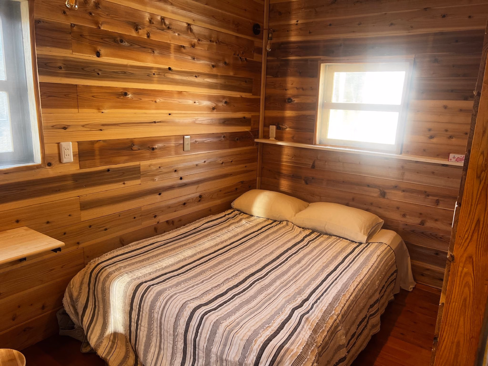 แกลมปิ้ง วิลเลจ ลีฟ (Glamping Village Leaf)1