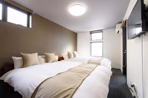 Twin Room for 4 People - Non-Smoking