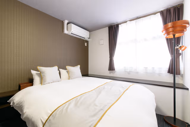 Standard Double Room with Window