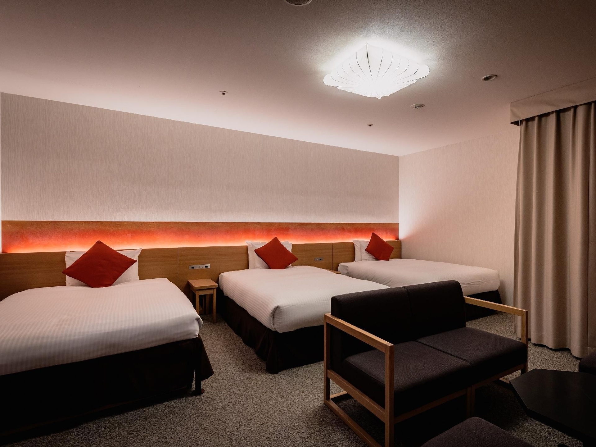 โลอิซิเออร์ โฮเทล คลาสสิก การ์เดน เกียวโต ซันโจ (Loisir Hotel Classic Garden Kyoto Sanjo)1