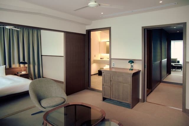 Junior Suite with Lounge Access (former Nintendo headquarter) No Smoking