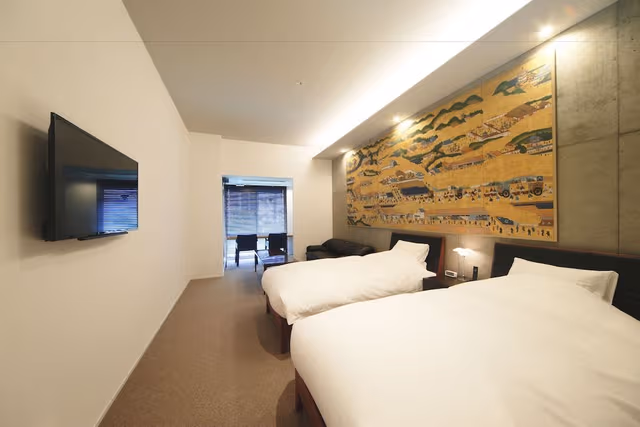 Twin Room-Street View