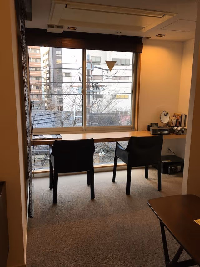 Twin Room-Street View