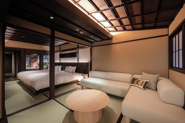 Twin Room, 2 Double Beds