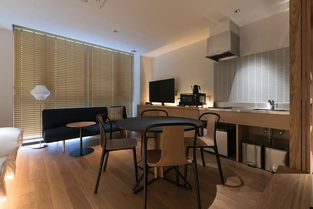 Design Studio Suite, Non Smoking
