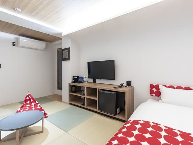 Twin Room, Non Smoking