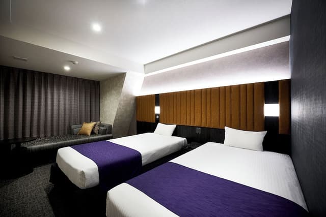Family Room, Non Smoking/Shuttle buses to Kinkakuji available!