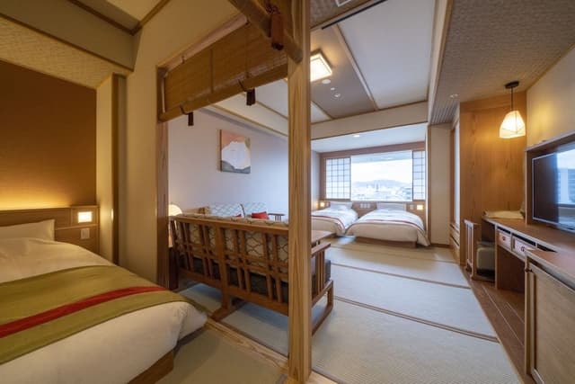 Basic Quadruple Room, Multiple Beds, Non Smoking, City View