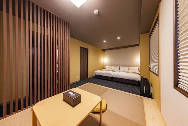Hollywood Twin Room