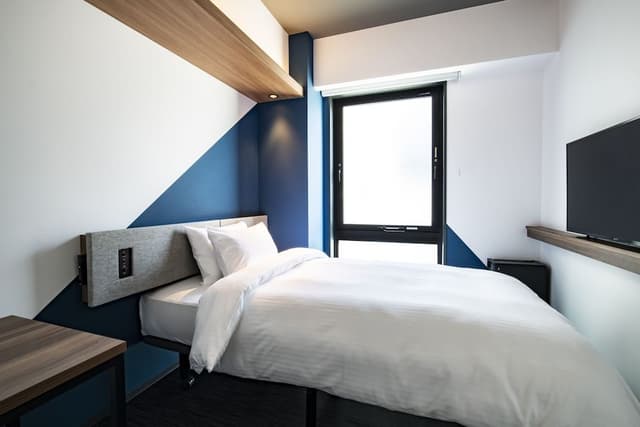 Standard Single Room with Complimentary Breakfast
