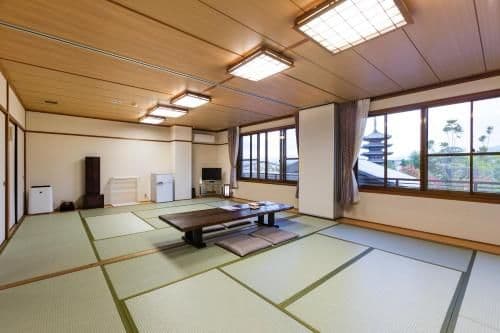 Japanese-Style Quadruple Room with Shared Bathroom - "Ohara"