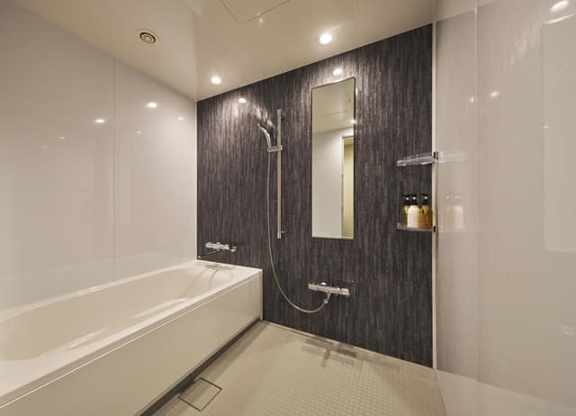 Starlight Floor Suite with ES CON FIELD View