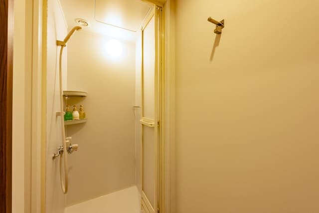 Shared Dormitory, Women only, Non Smoking